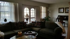 LA BONNE VIE CONDO - Residential Lease