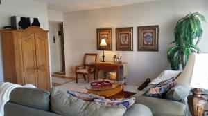 LA BONNE VIE CONDO - Residential Lease