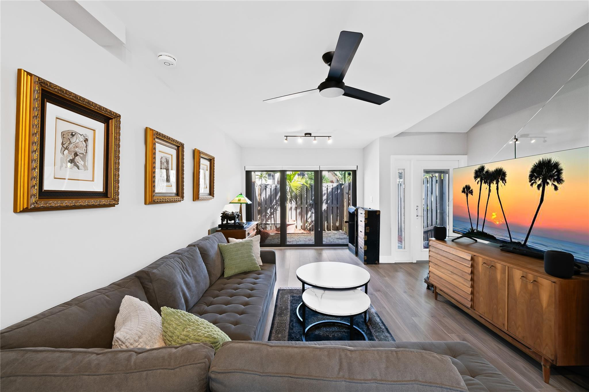 CITY VIEW - Residential Lease