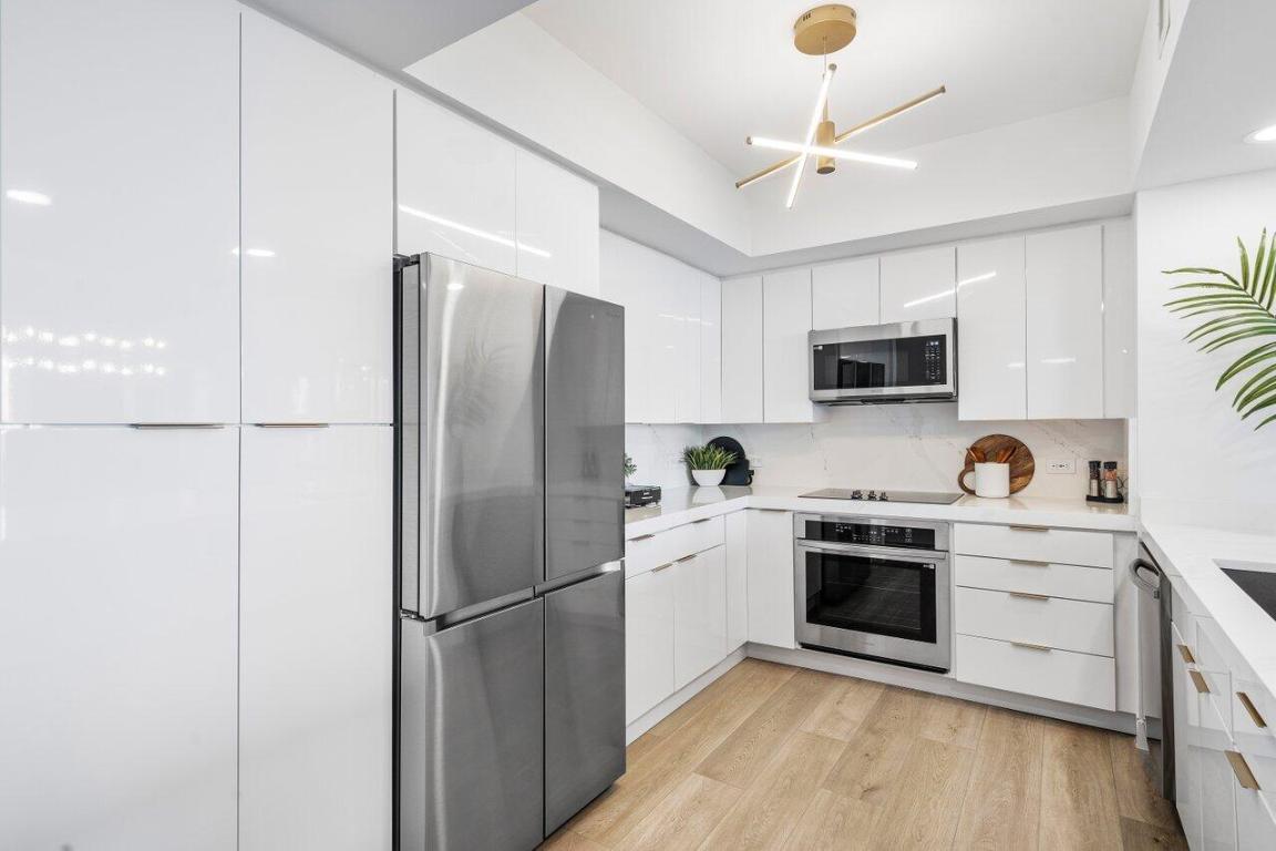 MARINA GRANDE RIVIERA BEACH CONDO - Residential