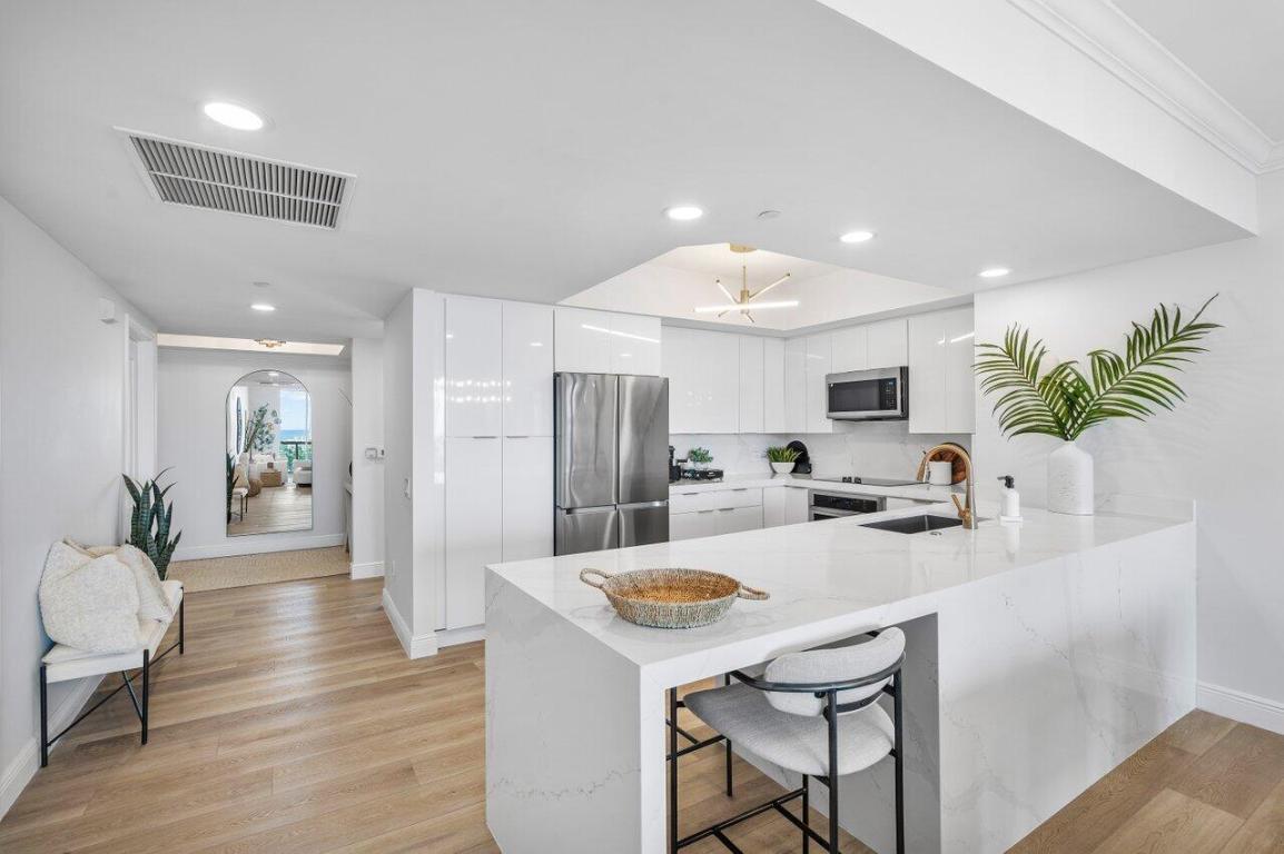 MARINA GRANDE RIVIERA BEACH CONDO - Residential