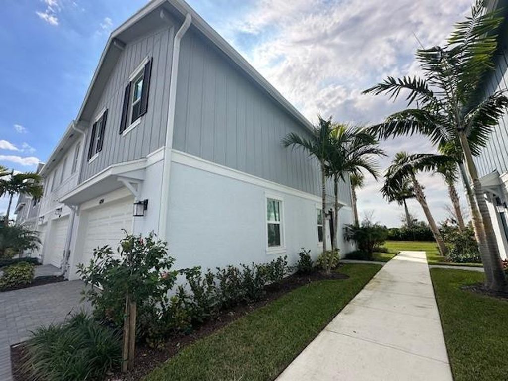 Photo of 4898 N Longwood Lake Square, Westlake, FL 33470 (MLS # F10554605)