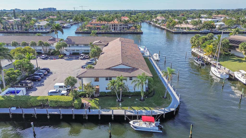 Photo of 3655 NE 32nd Avenue #221b, Fort Lauderdale, FL 33308 (MLS # B26035879)