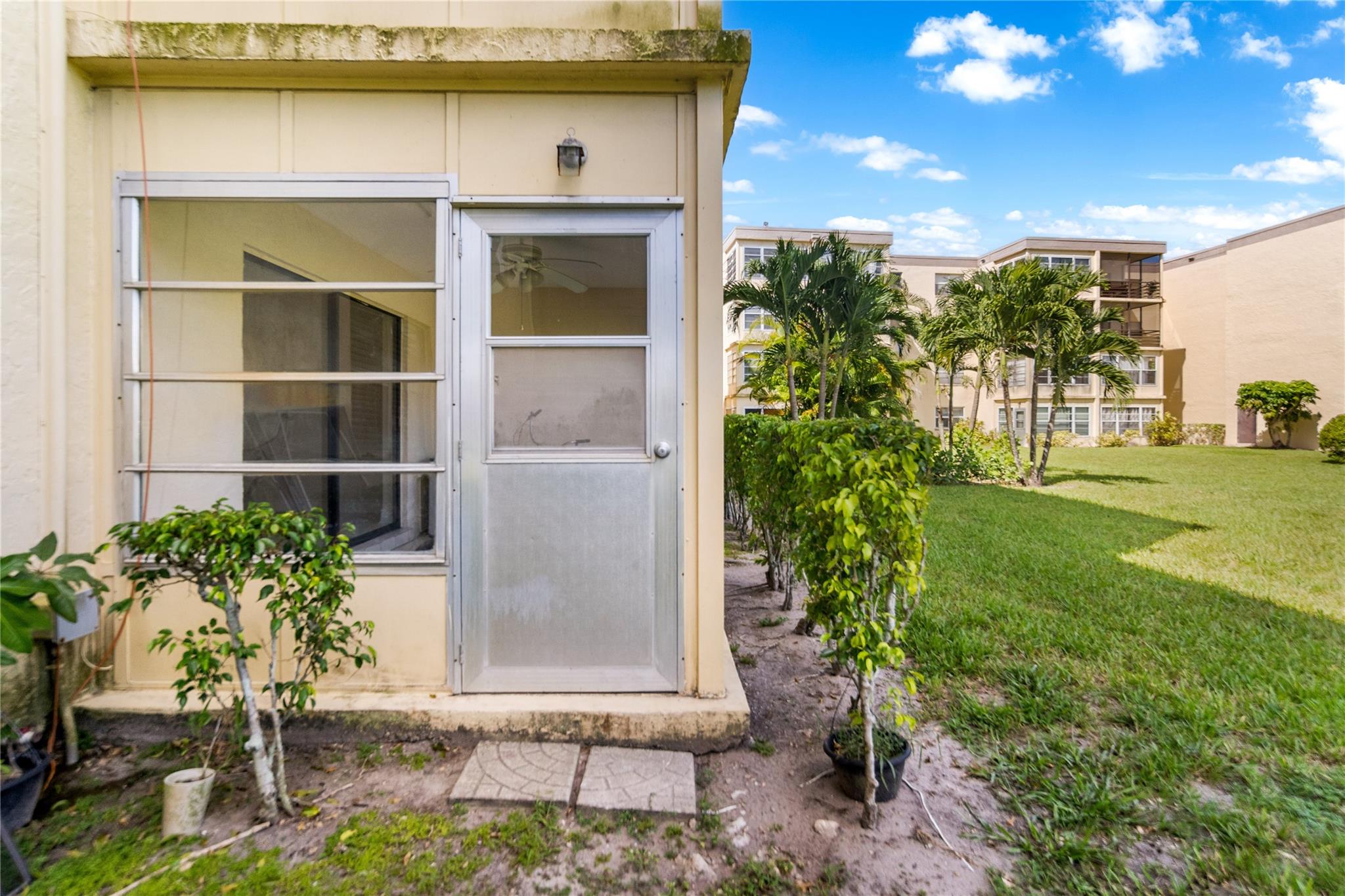 ISLE OF SANDALFOOT CONDO - Residential