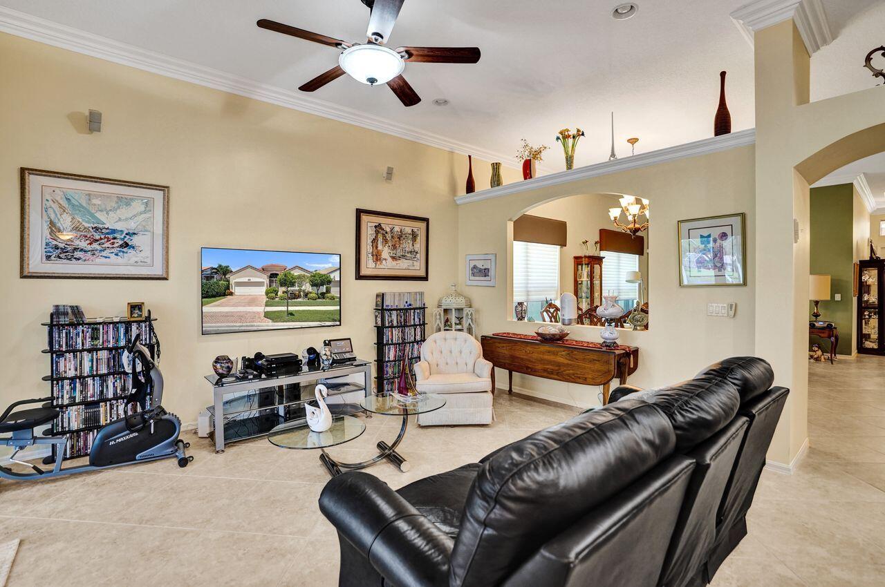 AVALON ESTATES - Residential