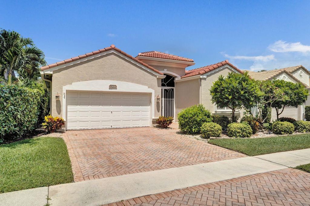 Photo of 7804 Lando Avenue, Boynton Beach, FL 33437 (MLS # B26030721)