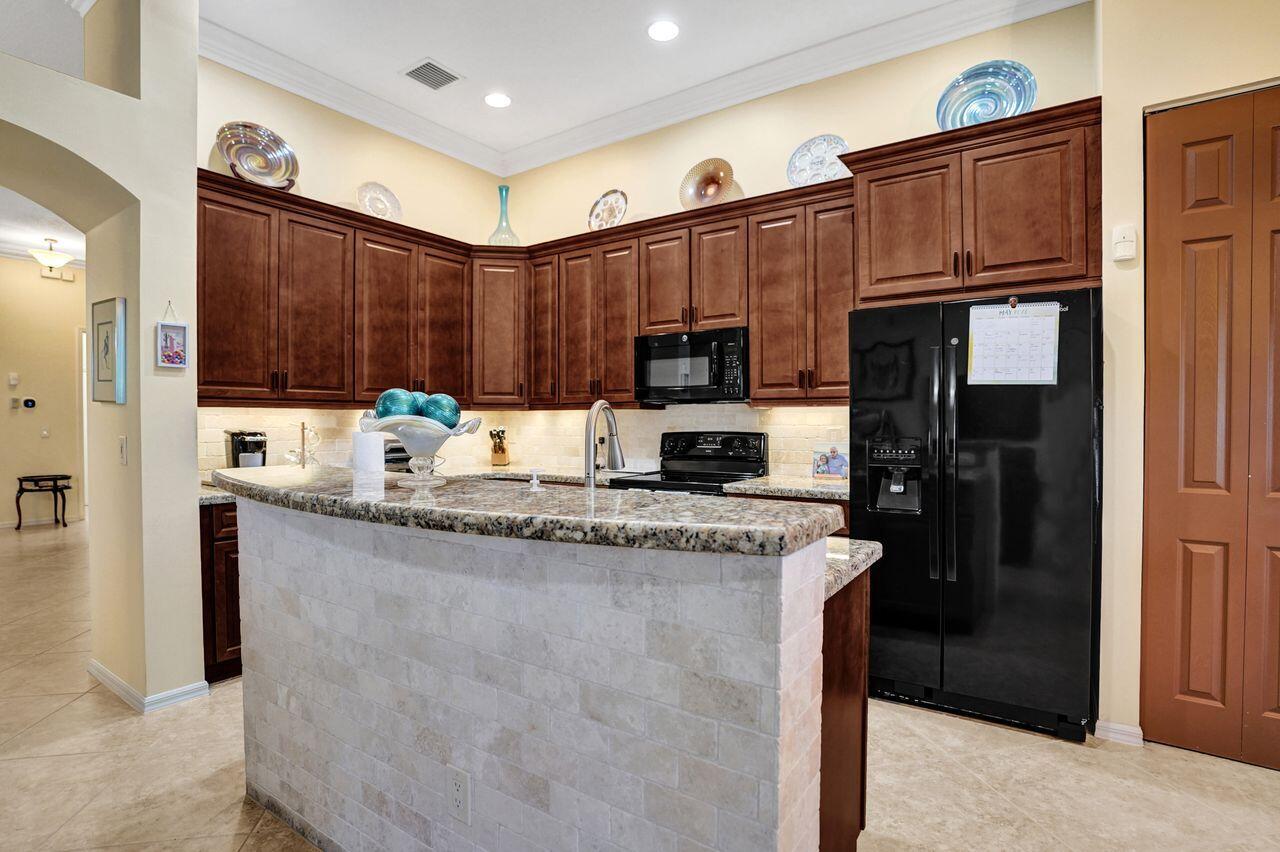AVALON ESTATES - Residential