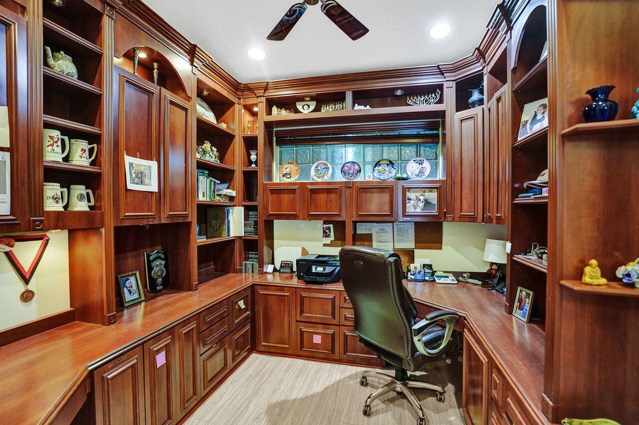 AVALON ESTATES - Residential