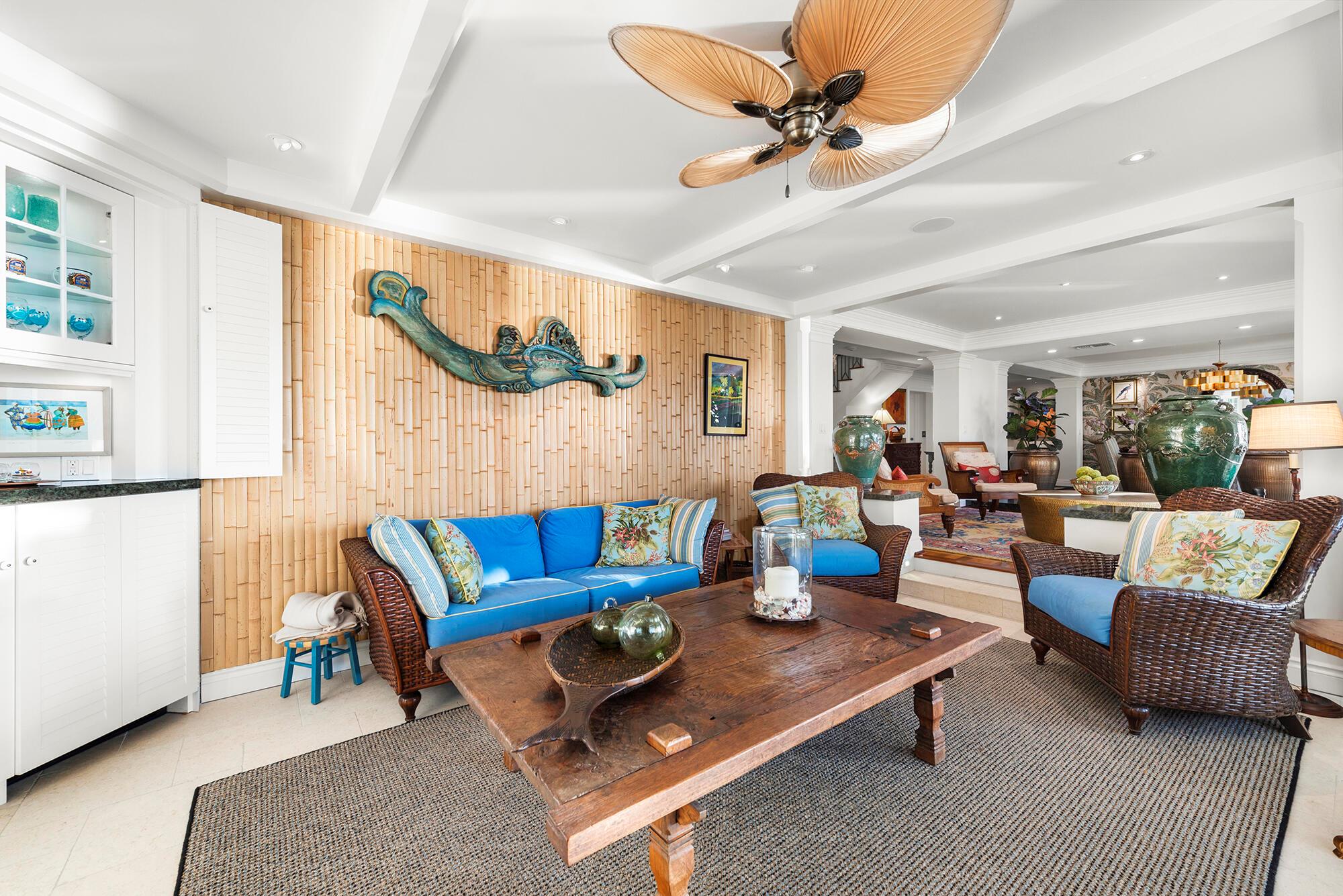 OLD PORT COVE LAKE POINT - Residential