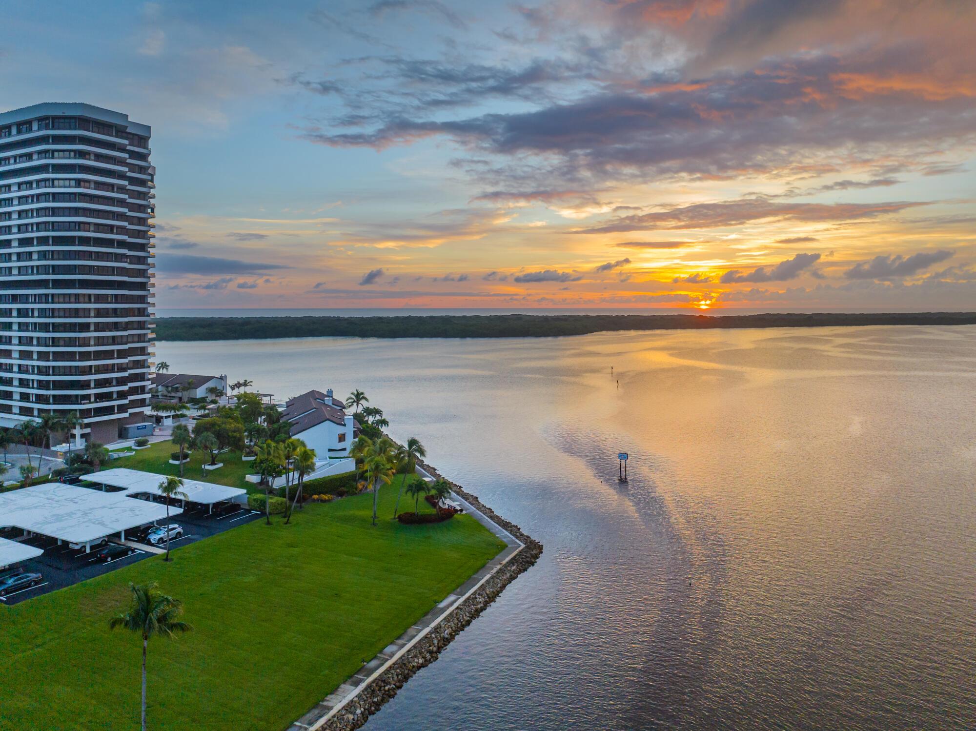 OLD PORT COVE LAKE POINT - Residential