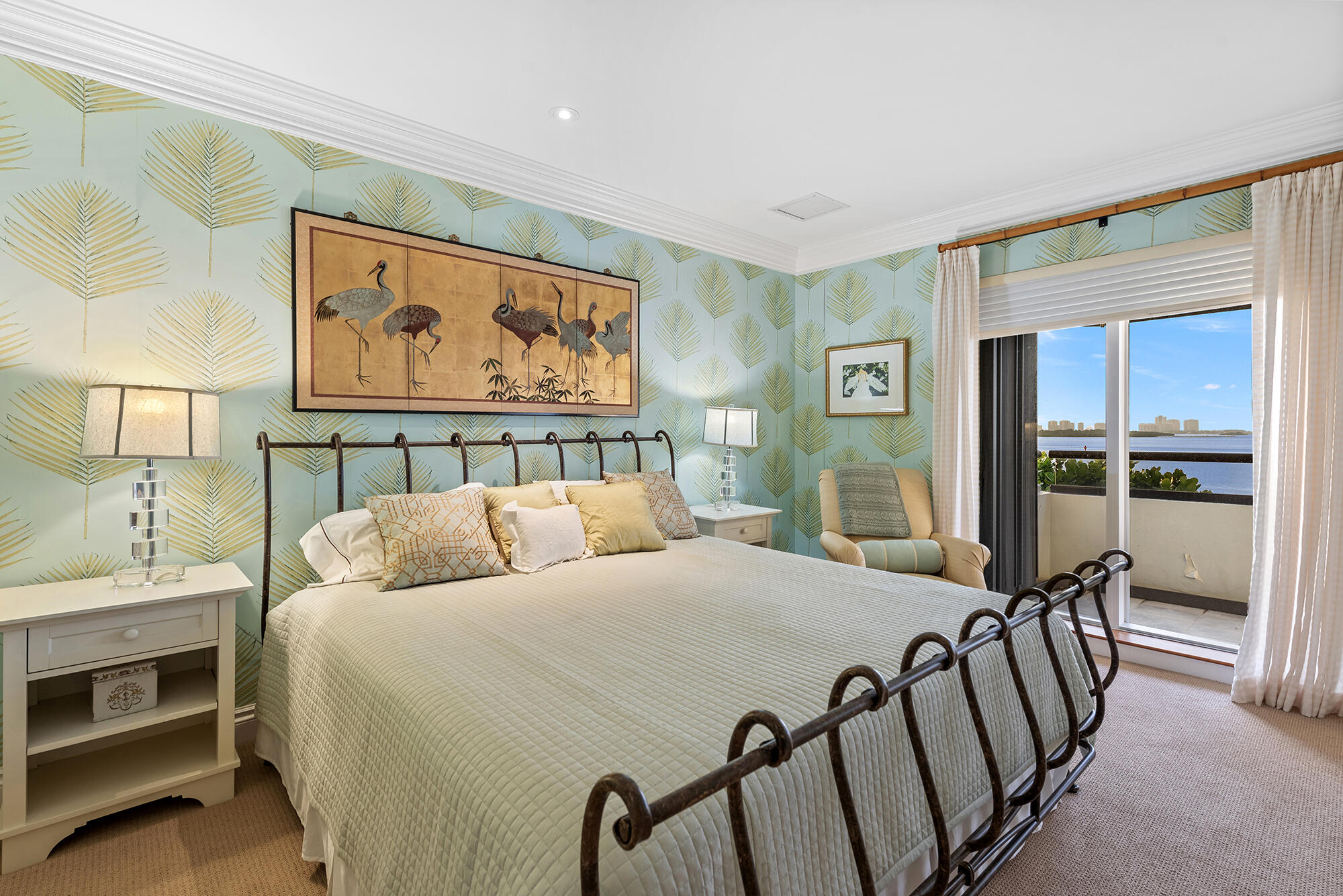 OLD PORT COVE LAKE POINT TOWER CONDO - Residential