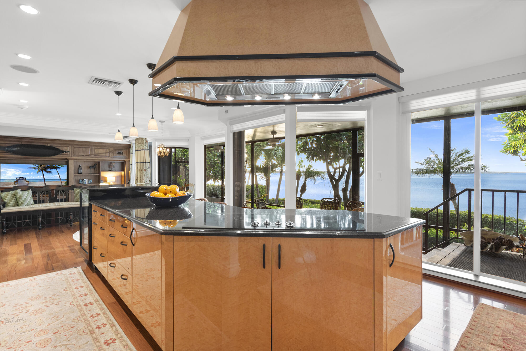 OLD PORT COVE LAKE POINT TOWER CONDO - Residential