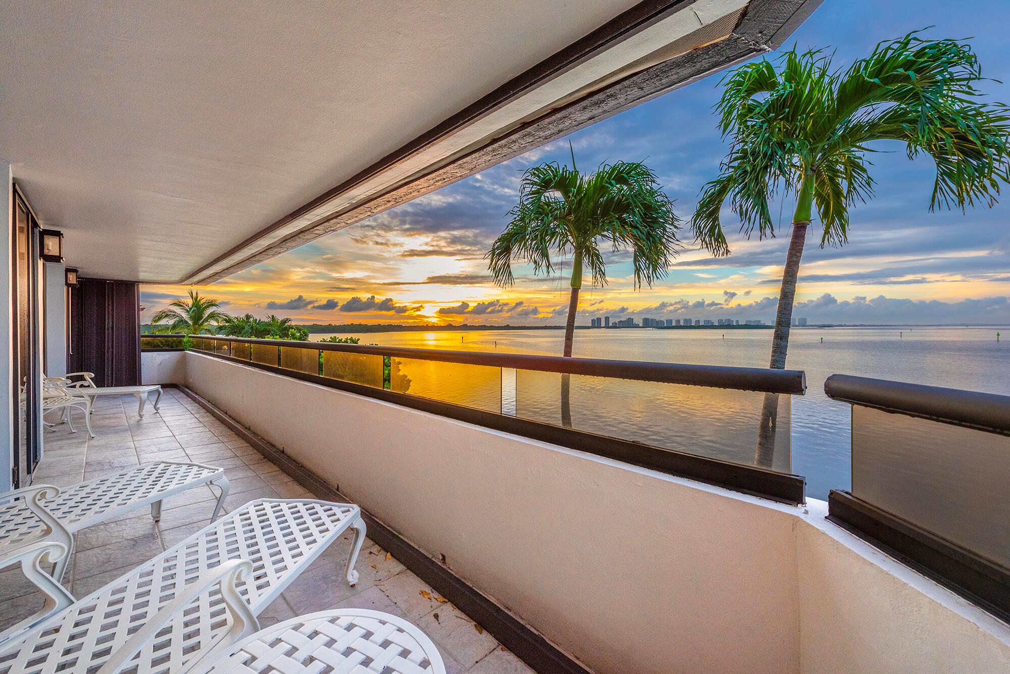 OLD PORT COVE LAKE POINT - Residential