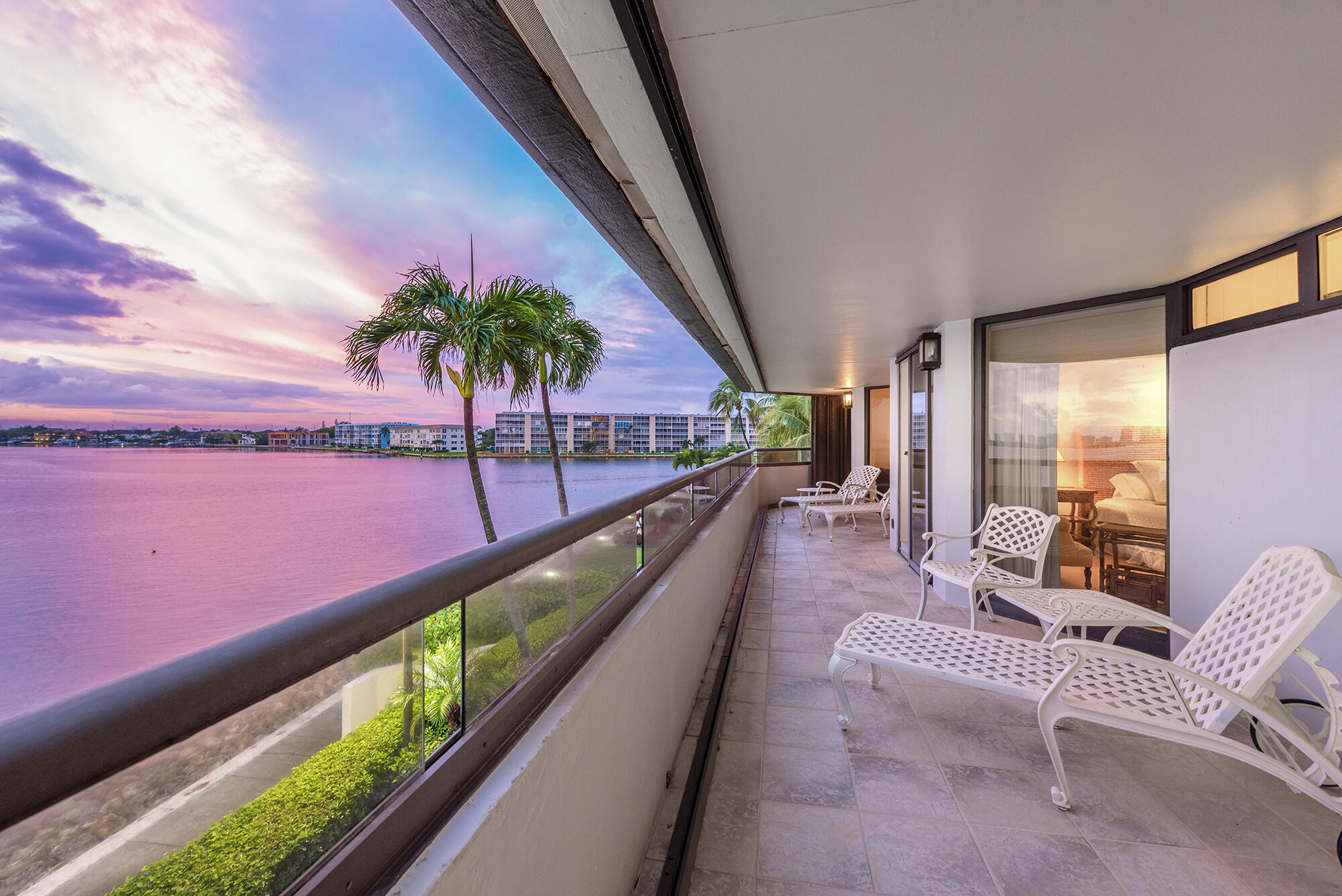 OLD PORT COVE LAKE POINT TOWER CONDO - Residential