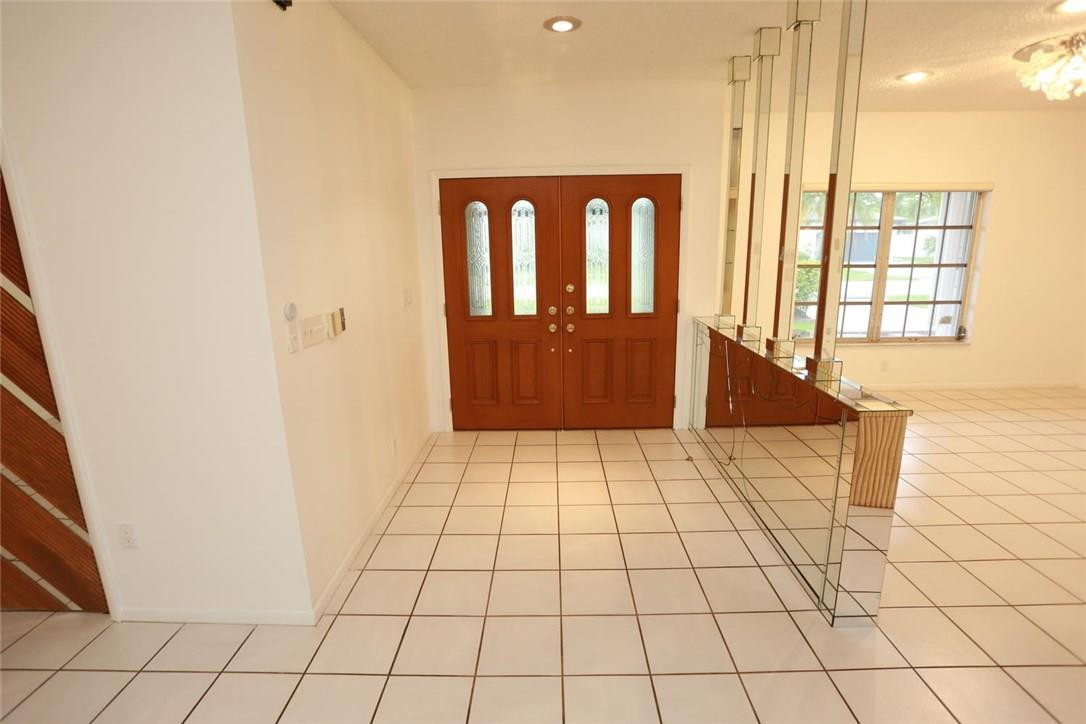 Bonaventure Lakes - Residential