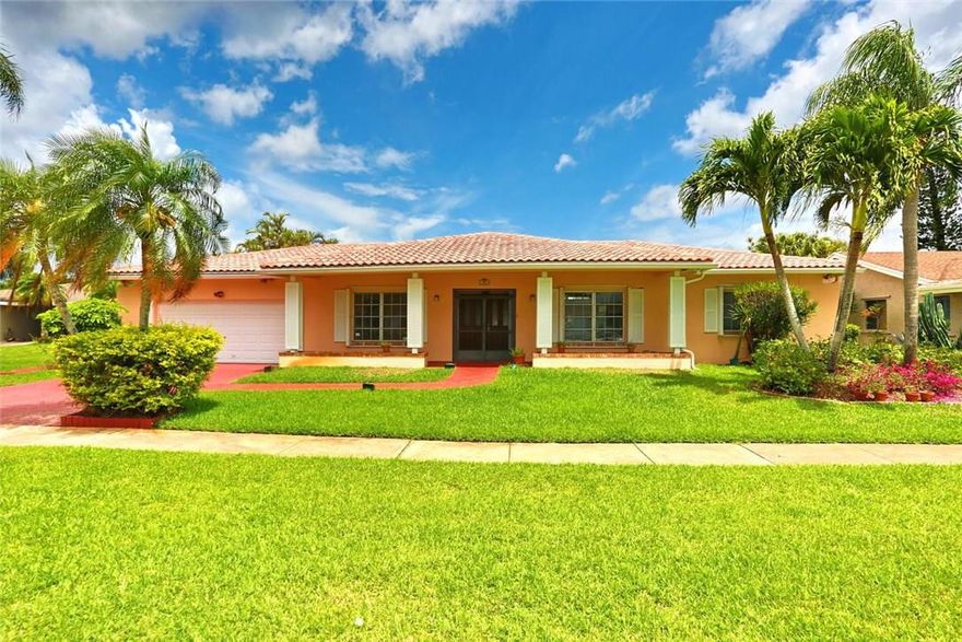 Back on market - Owner ready to sell. Large family home on sought after cul-de-sac street.  Close to schools, restaurants, highway & entertainment.  Oversized heated pool.  Great floor plan to renovate & make your own. Have recent appraisal.