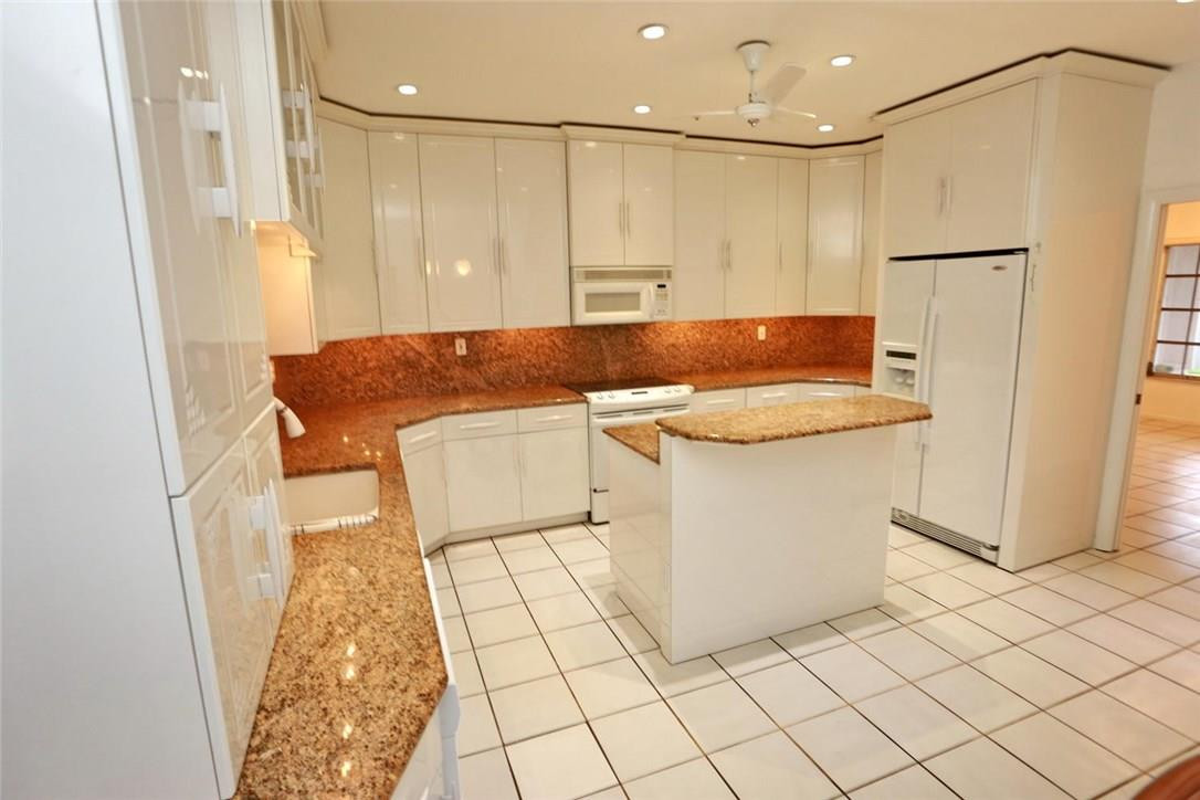 Bonaventure Lakes - Residential