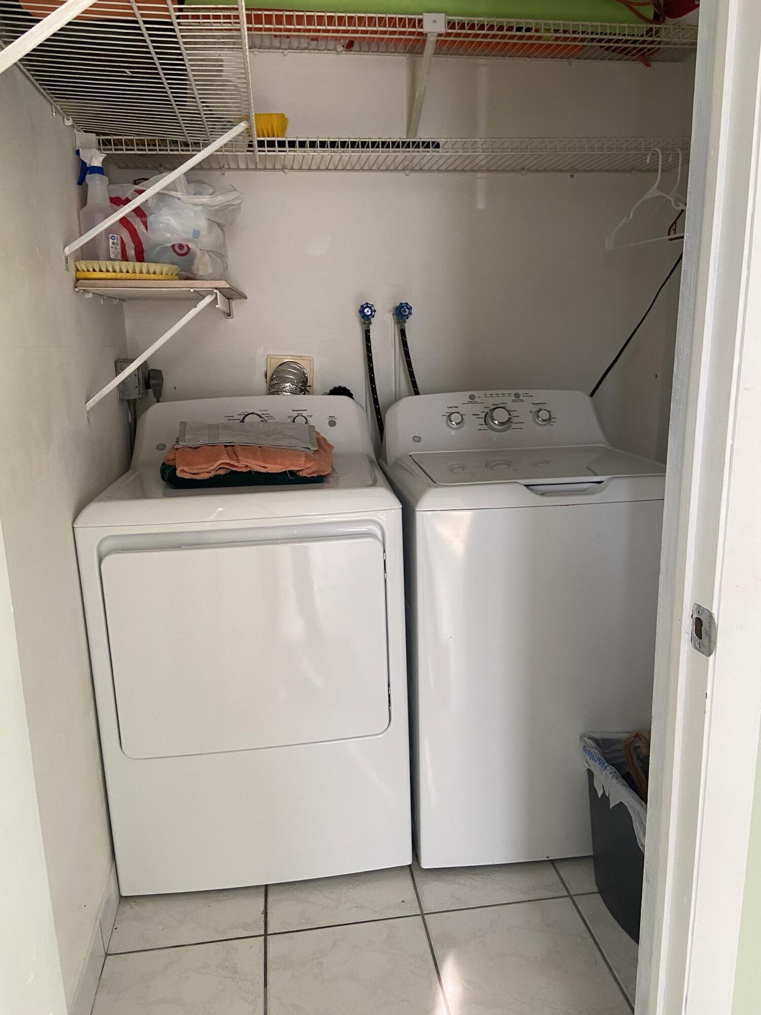 KINGS POINT - Residential Lease