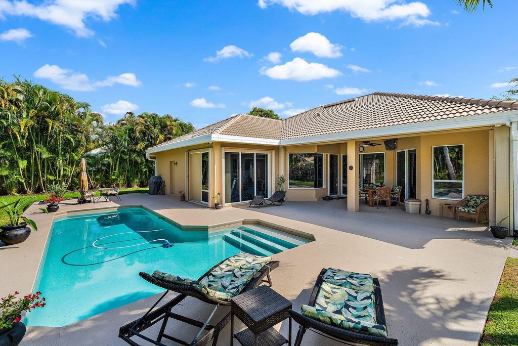 Photo of 18999 SE Kokomo Lane, Jupiter, FL 33458 (MLS # R11086967)