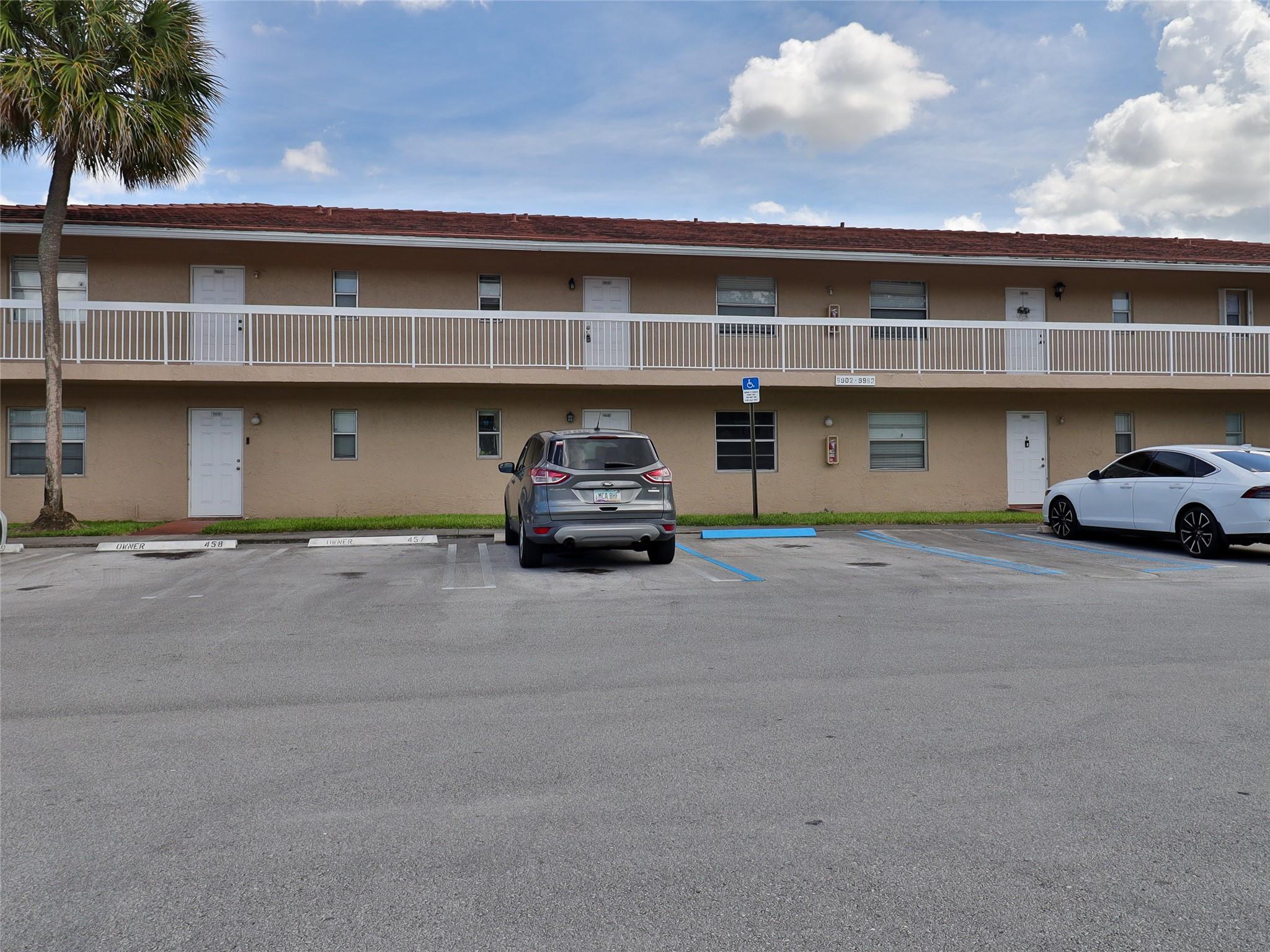 **Pets OK**Welcome to 9930 Twin Lakes Dr #7-L, a cozy 2-bedroom, 2-bath condo offering 768?ft of living space in Lakewood Village, built in 1982 and enhanced with tiled floors and in-unit laundry. With a reasonable COA fee, it’s move-in ready and nestled within serene garden-courtyard grounds
Just minutes to Coral Square Mall—home to 120+ retailers— and The Walk at University Drive, offering local eateries like Phat Boy Sushi, 4 Rivers Smokehouse, shops and services
Outdoor and cultural options include the nearby Covered Bridge Park, Sportsplex, and local museums—all under a 15-minute drive. Convenient access to Sawgrass Expressway, I-95, and about 27?mi to Fort Lauderdale–Hollywood International Airport for regional travel