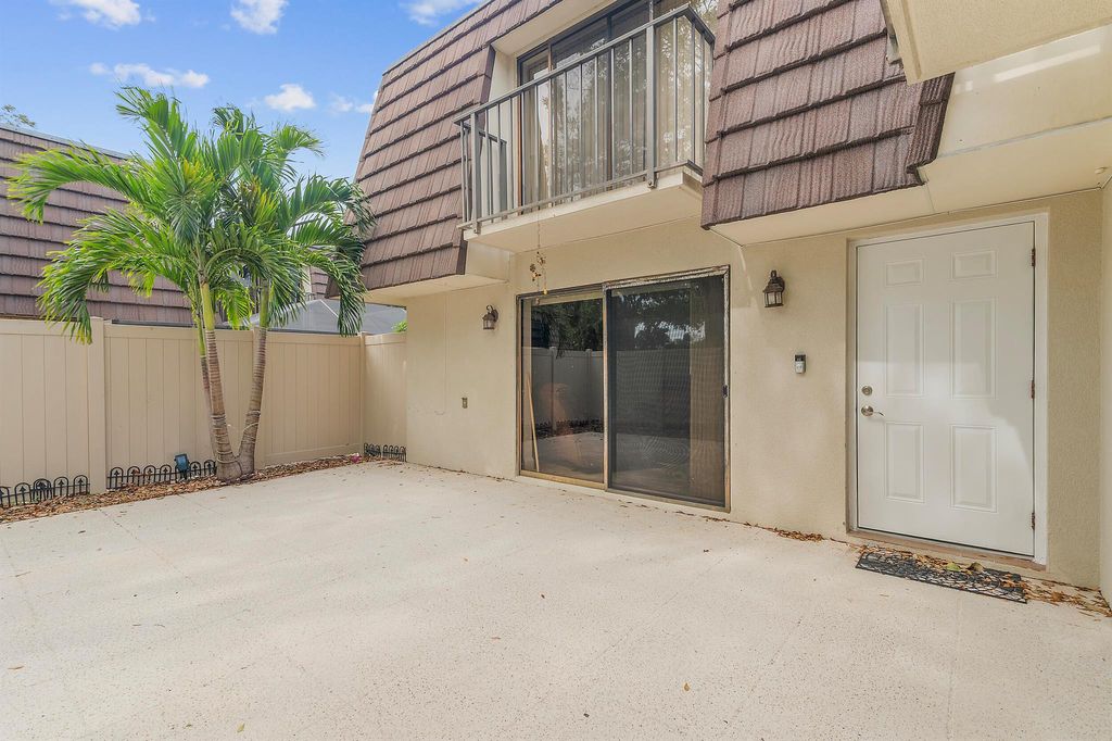 Photo of 7520 75th Way, West Palm Beach, FL 33407 (MLS # R11147931)