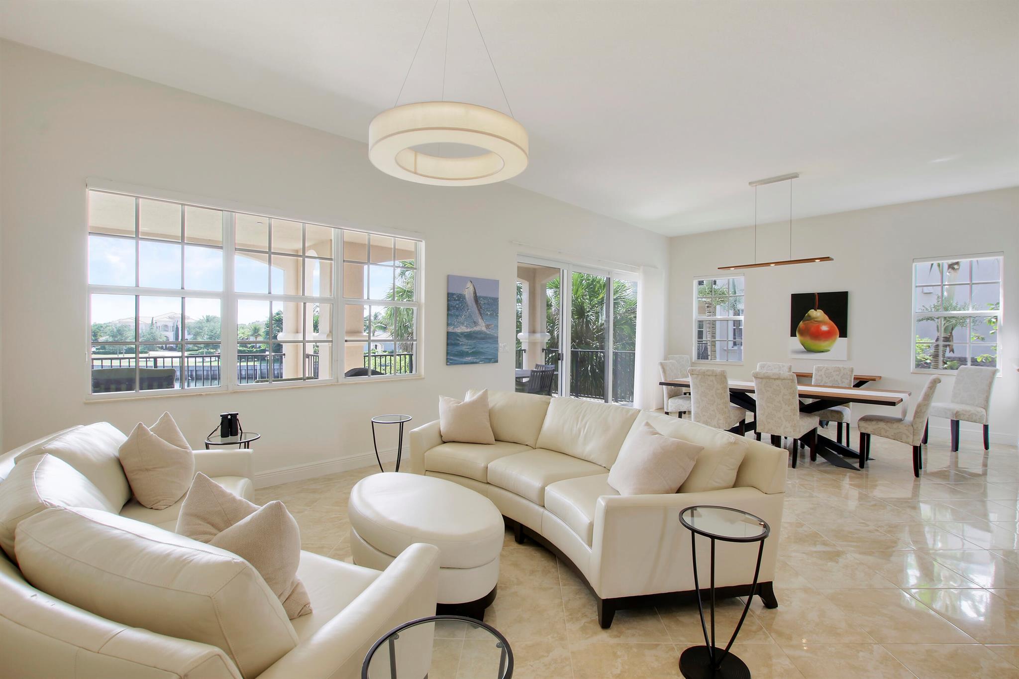 CARRIAGE HOMES AT FRENCHM - Residential