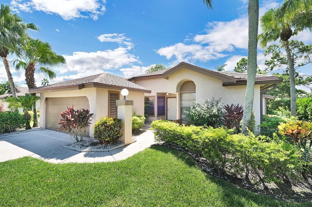 Photo of 13329 Touchstone Court Ct, Palm Beach Gardens, FL 33418 (MLS # R10737076)