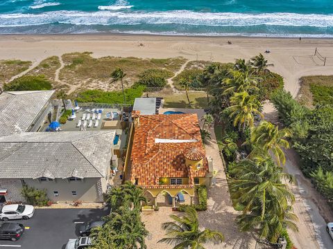 A home in Deerfield Beach