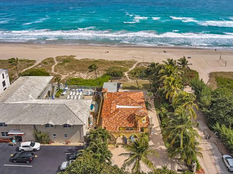 A home in Deerfield Beach