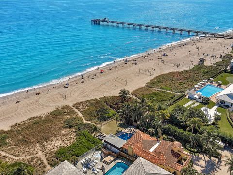 A home in Deerfield Beach