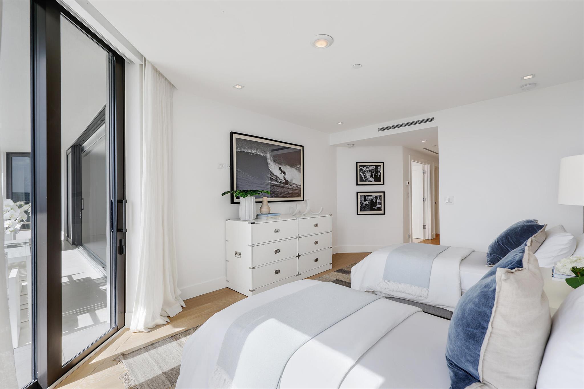 TWENTY ONE HUNDRED CONDO - Residential