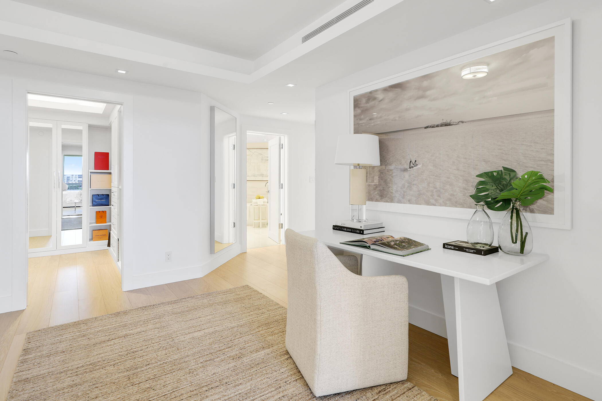 TWENTY ONE HUNDRED CONDO - Residential