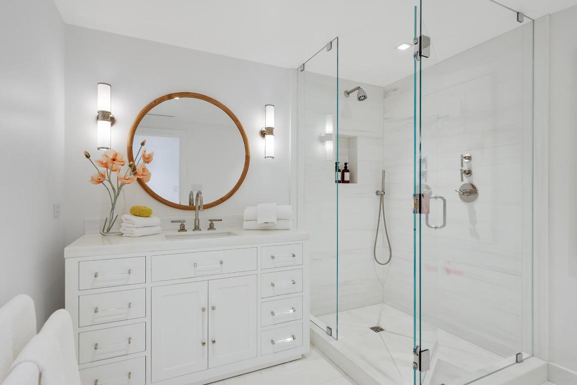 TWENTY ONE HUNDRED CONDO - Residential