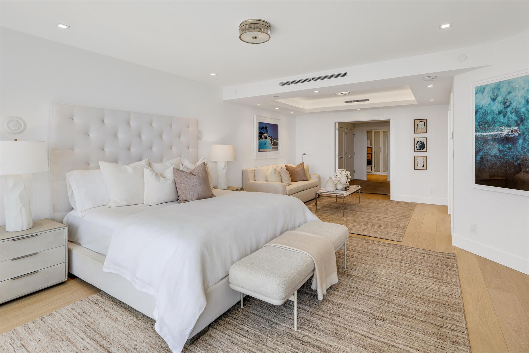 TWENTY ONE HUNDRED CONDO - Residential