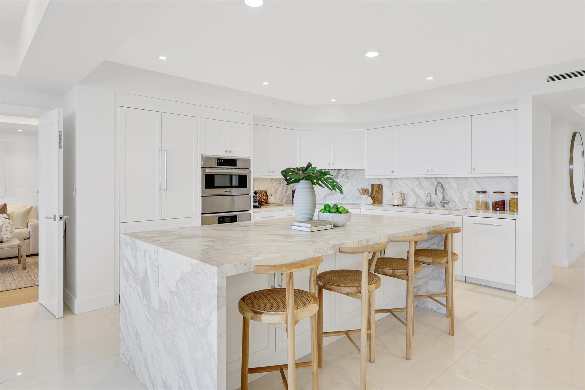 TWENTY ONE HUNDRED CONDO - Residential