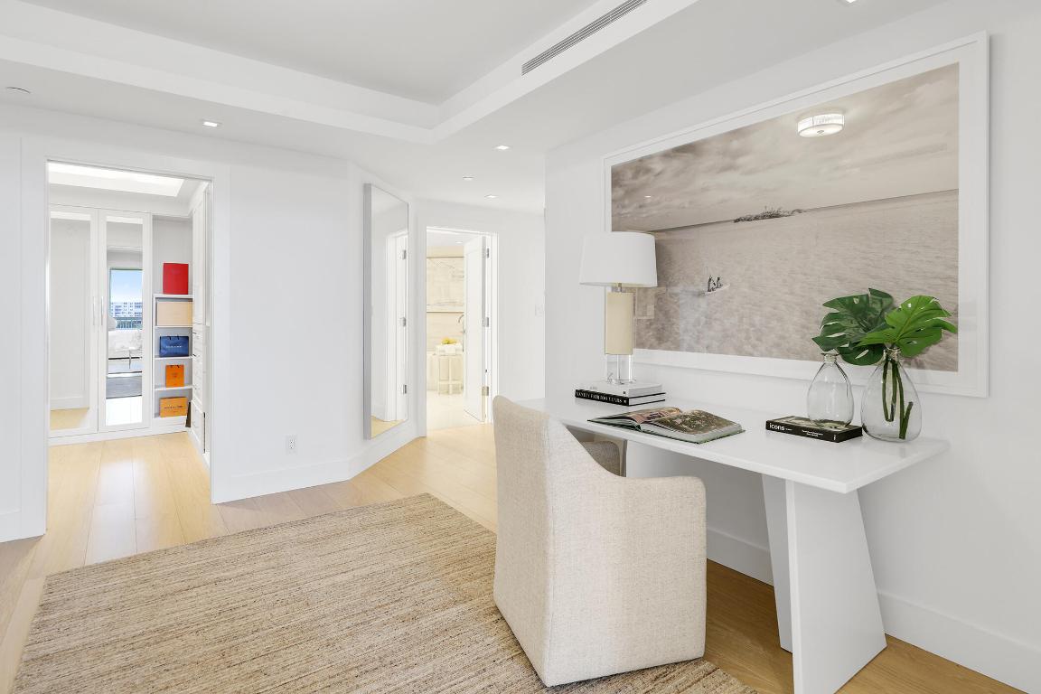 TWENTY ONE HUNDRED CONDO - Residential