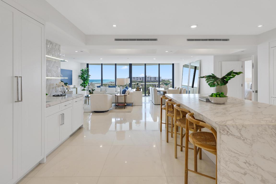 TWENTY ONE HUNDRED CONDO - Residential