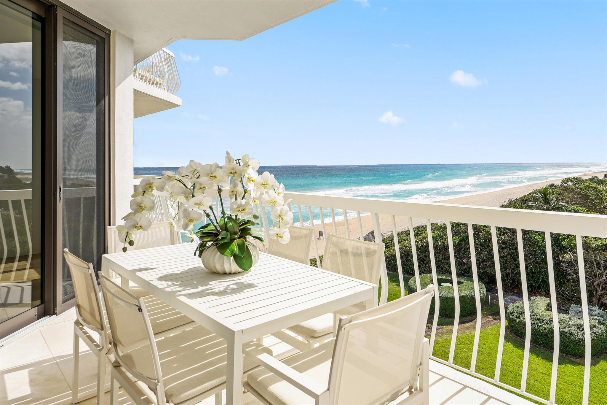 TWENTY ONE HUNDRED CONDO - Residential