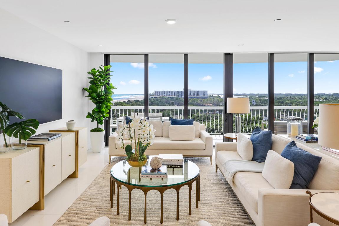 TWENTY ONE HUNDRED CONDO - Residential