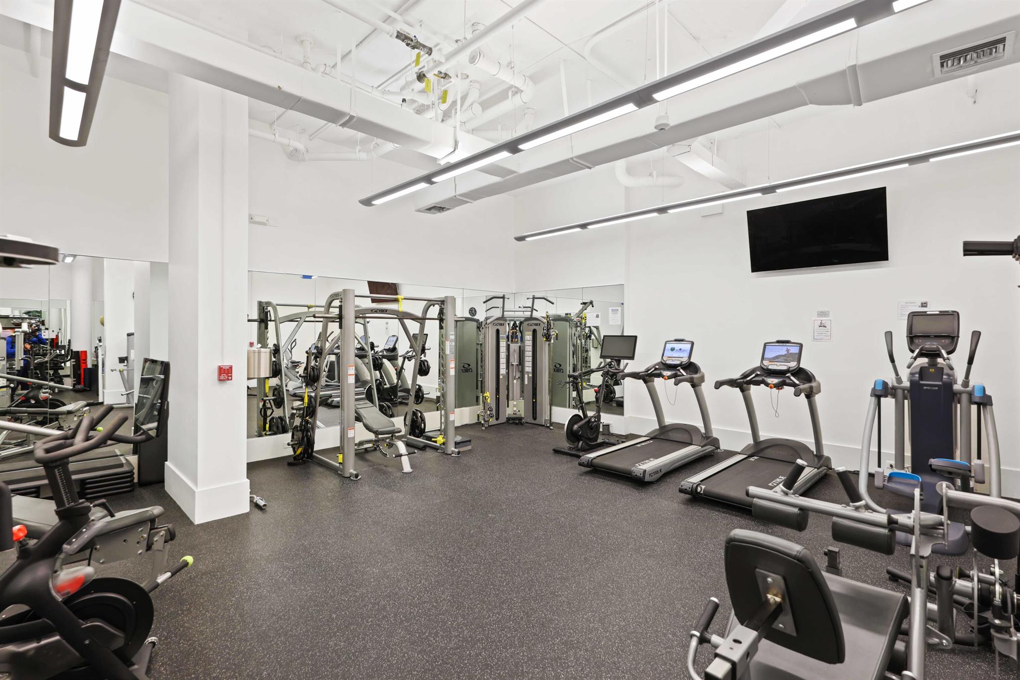 TWENTY ONE HUNDRED CONDO - Residential