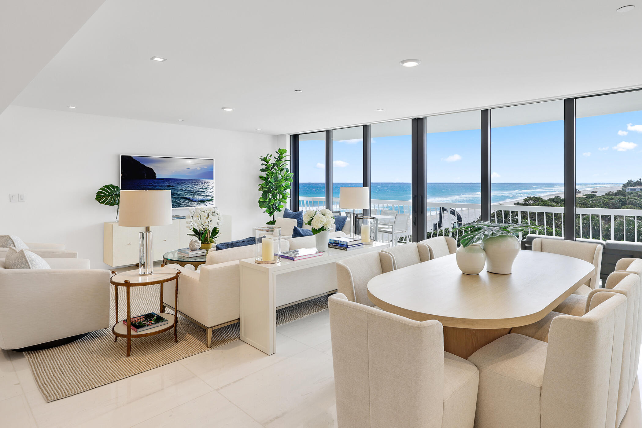 TWENTY ONE HUNDRED CONDO - Residential