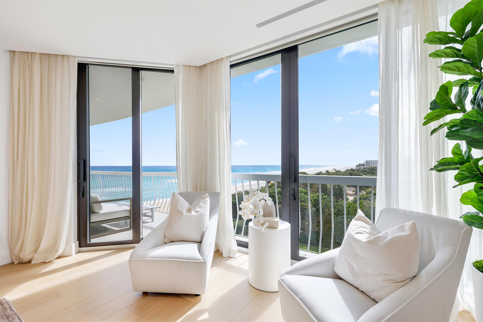 TWENTY ONE HUNDRED CONDO - Residential