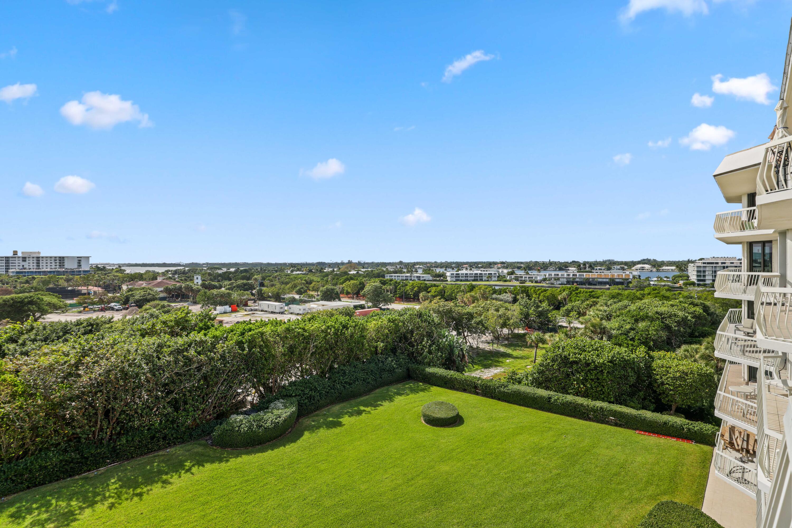 TWENTY ONE HUNDRED CONDO - Residential