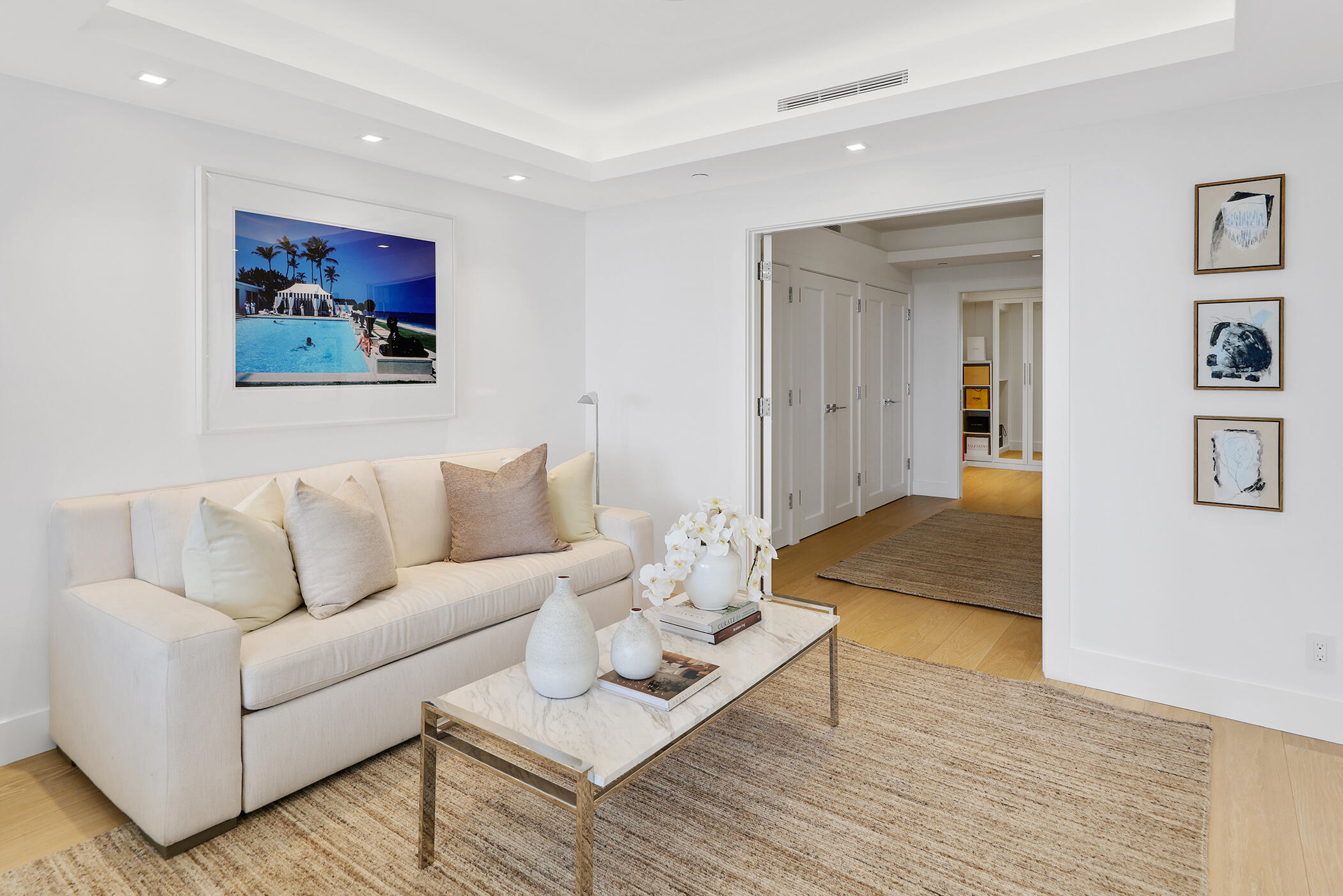 TWENTY ONE HUNDRED CONDO - Residential