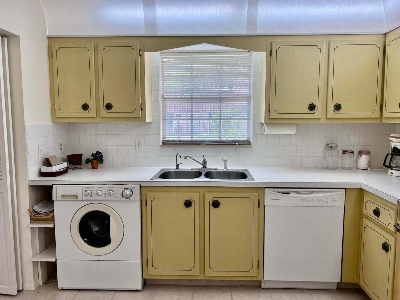 COVERED BRIDGE CONDO - Residential Lease