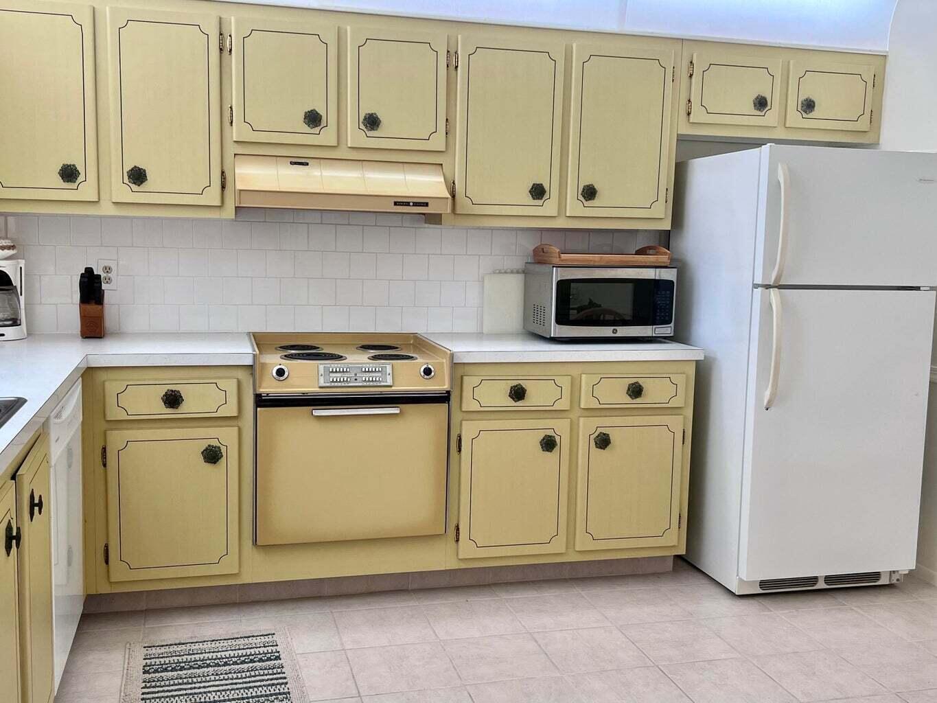 COVERED BRIDGE CONDO - Residential Lease