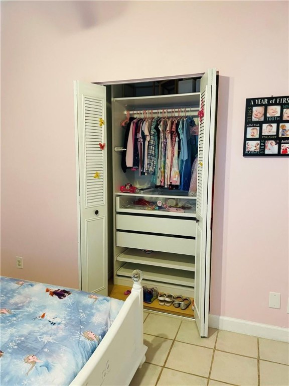 LAKEWOOD ON THE GREEN - Residential