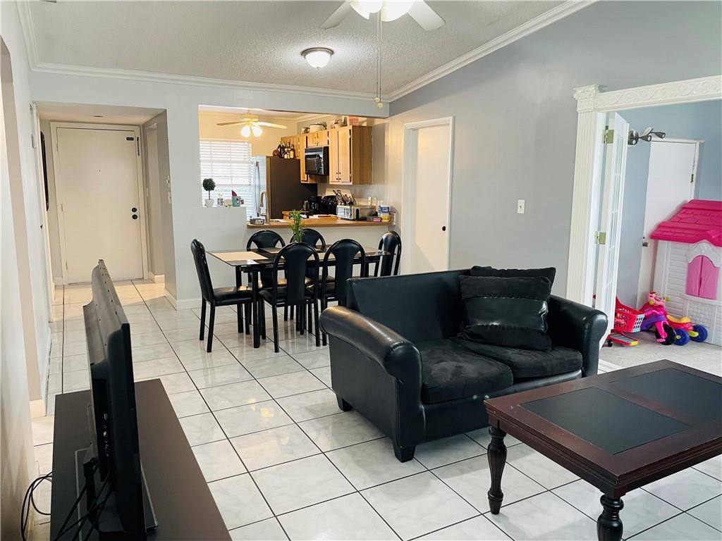 LAKEWOOD ON THE GREEN - Residential