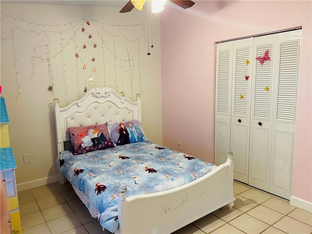 LAKEWOOD ON THE GREEN - Residential