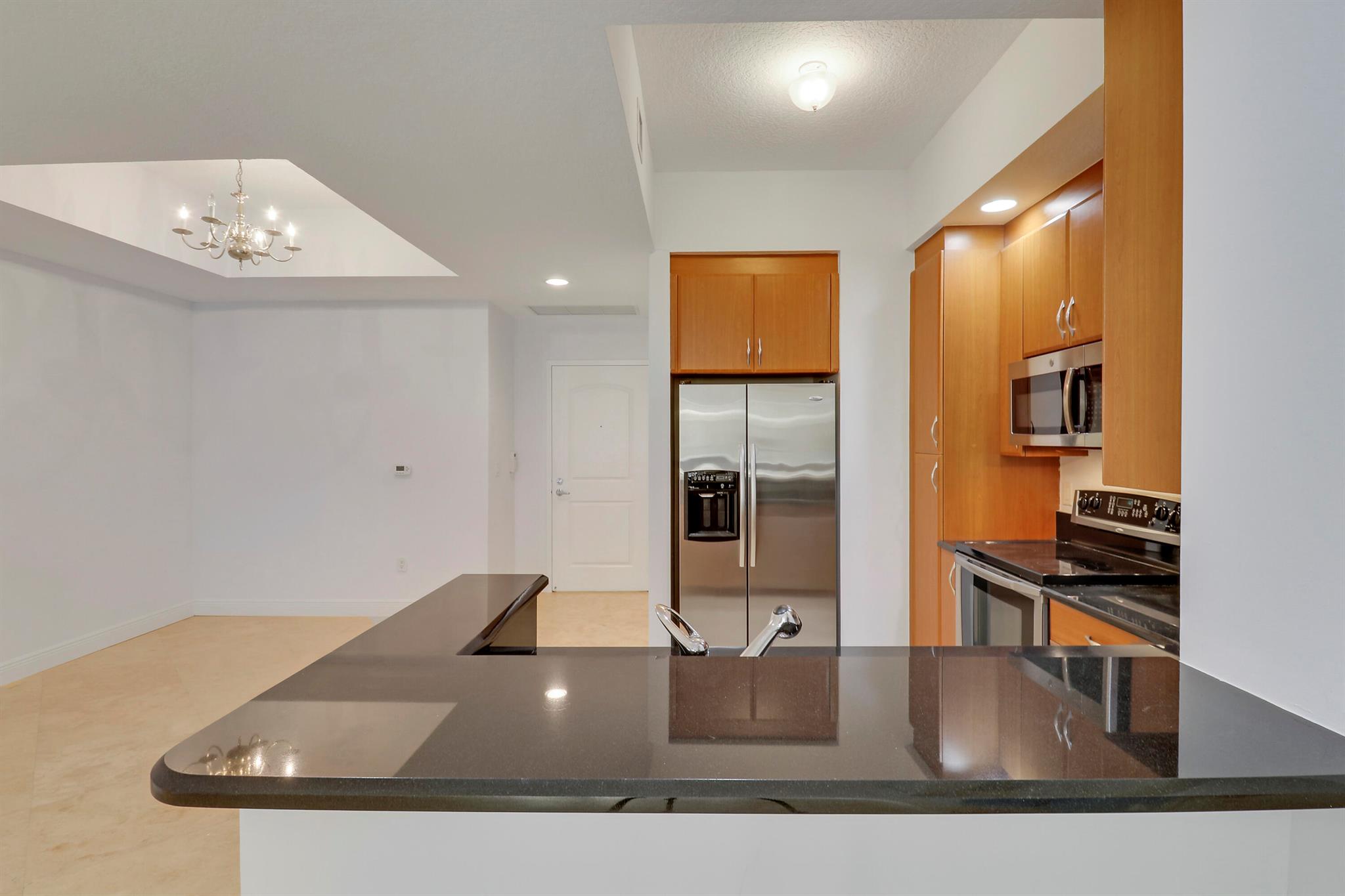 701 S Olive Avenue 805